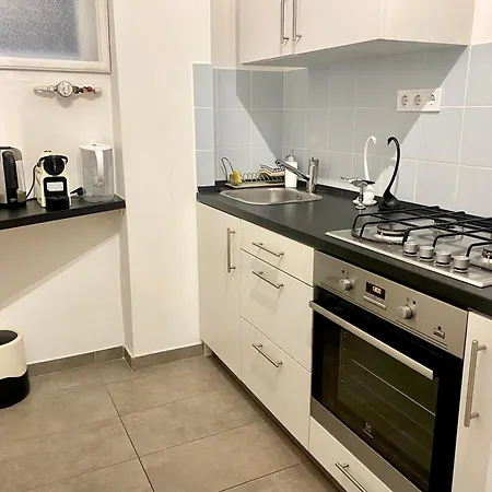 Appartement Quiet Cozy Center 2min Metro Sweetspot Boedapest