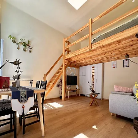 Quiet Cozy Center 2min Metro Sweetspot *